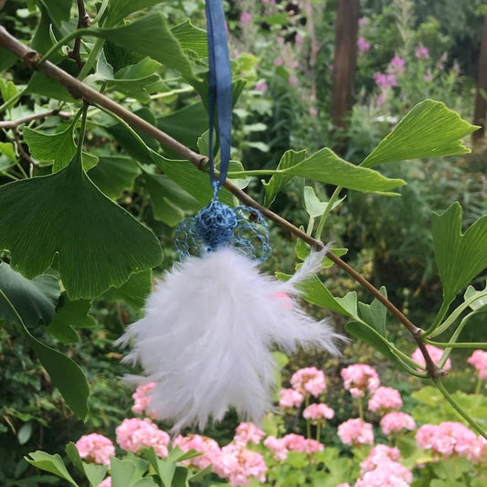 Karoo Angels - White Feathers and Sky Wire Juweel Pendant