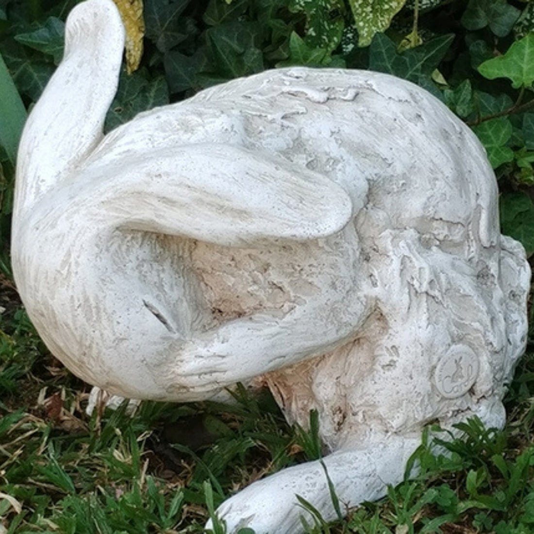 Sculpture -Mahloni (Small Hare) by Carol Slabolepszy