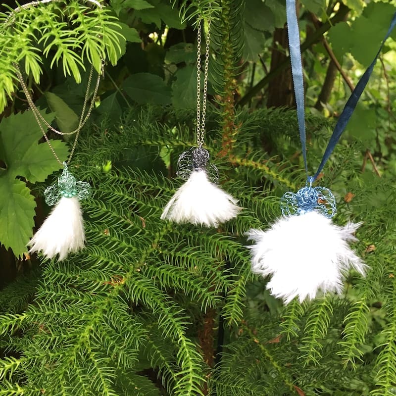 Karoo Angels - White Feathers and Sky Wire Juweel Pendant