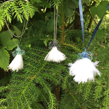 Karoo Angels - White Feathers and Malachite Wire Juweel Pendant